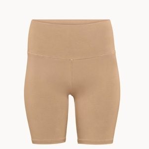 ARITZIA TNA Chill Atmosphere 7” Biker Short in GD Barrel Brown